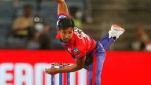 প্রথম ওভারেই রোহিতকে ফেরালেন মুস্তাফিজ