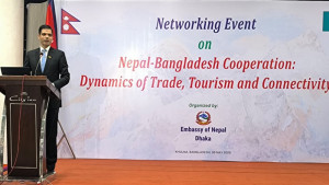 মোংলা বন্দরের সঙ্গে নেপালের রেল যোগাযোগ না থাকায় ব্যবসায়ীরা আগ্রহী হয় না