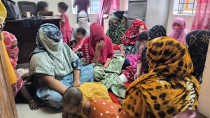 পাটগ্রাম সীমান্ত দিয়ে ২০ জনকে পুশইন