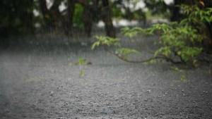 ভারী বর্ষণ ও বজ্রবৃষ্টি থাকবে আরও চারদিন 