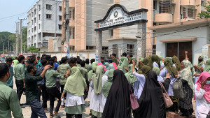 রাজশাহীতে নার্সদের দুপক্ষের সংঘর্ষ, আহত ১০