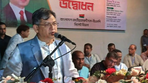 বিএনপির কি আকাল পড়েছে আ.লীগ থেকে সদস্য আমদানি করতে হবে