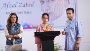 গোপন সম্পর্ক, বিনোদন সাংবাদিকের প্রশ্ন ও অন্ধকারের গল্প