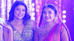 জমজ চরিত্রে তটিনী, আইটেম গানে নাচলেন টয়া