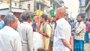 দুই ঘণ্টার শ্রম বিক্রির হাট