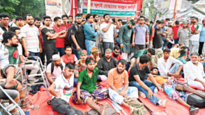 দিনভর শাহবাগ অবরোধ জুলাইয়ে আহতদের