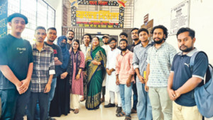 স্বরচিত কবিতা ও পাঠের আসর