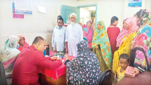 রোগী দেখেন স্যাকমো