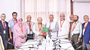 স্বাস্থ্য খাত সংস্কারে সুস্পষ্ট রোডম্যাপ প্রয়োজন