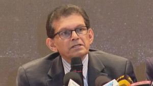 বাংলাদেশি নাগরিক হিসেবে সব অধিকার ভোগ করার জন্য প্রস্তুত আছি: নিরাপত্তা উপদেষ্টা