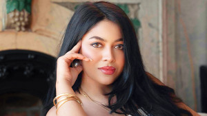 বৈয়াম পাখির পর ‘তীর’ নিয়ে এলেন জেফার