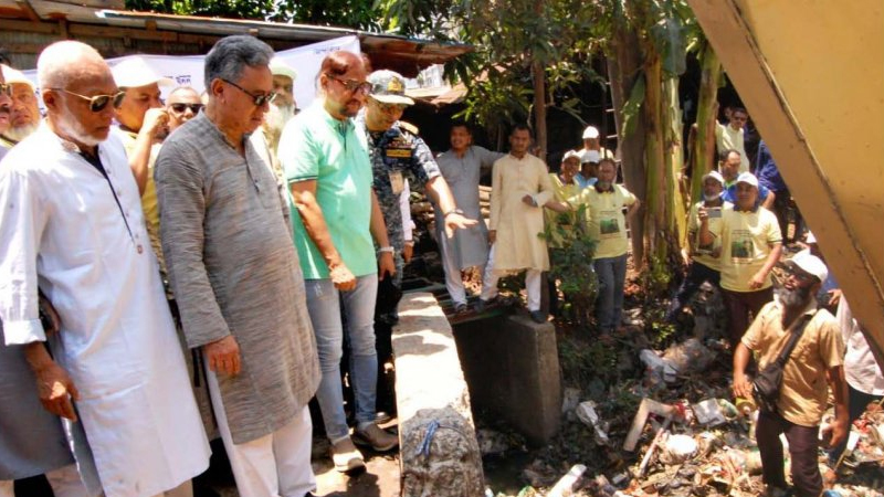 খাল খনন বিএনপির রাজনীতির অন্যতম খুঁটি খাল খনন বিএনপির রাজনীতির অন্যতম খুঁটি