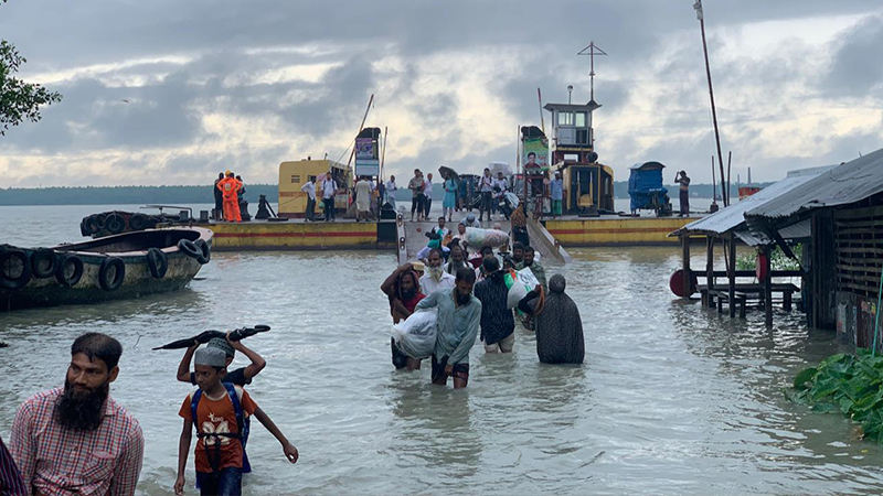 উপকূল অতিক্রম করেছে গভীর নিম্নচাপটি, রূপ নিয়েছে ‘স্থল গভীর নিম্নচাপে’ উপকূল অতিক্রম করেছে গভীর নিম্নচাপটি, রূপ নিয়েছে ‘স্থল গভীর নিম্নচাপে’