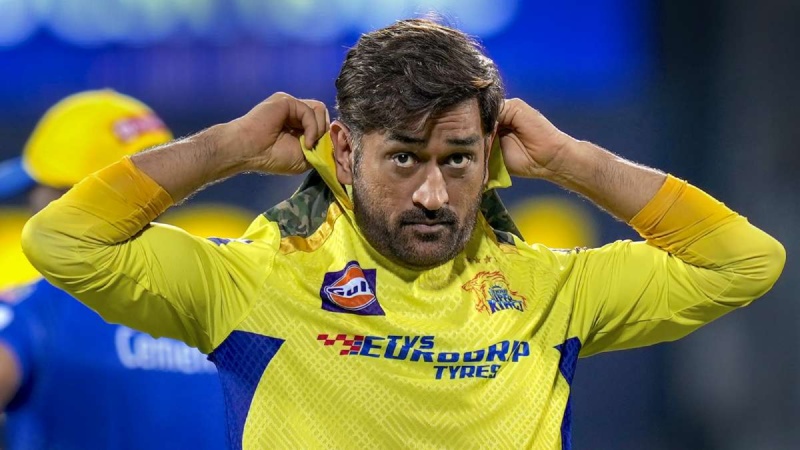 চেন্নাইয়ের বিদায়, অবসরের ইঙ্গিত দিলেন ধোনি! চেন্নাইয়ের বিদায়, অবসরের ইঙ্গিত দিলেন ধোনি!