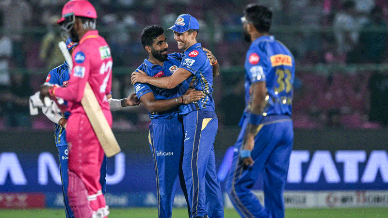 টানা ছয় জয়ে শীর্ষে মুম্বাই, প্লে অফের আশা শেষ যাদের টানা ছয় জয়ে শীর্ষে মুম্বাই, প্লে অফের আশা শেষ যাদের