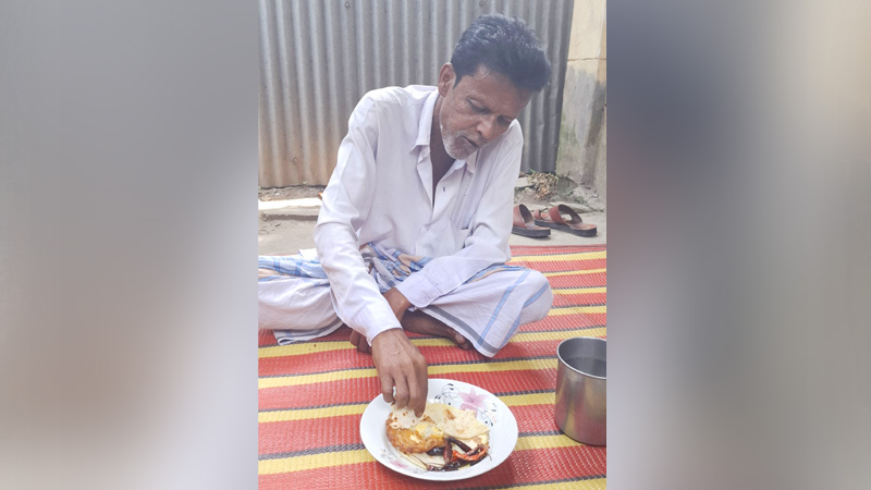 ভাত না খেয়েই ৫৩ বছর পার রহমত আলীর ভাত না খেয়েই ৫৩ বছর পার রহমত আলীর