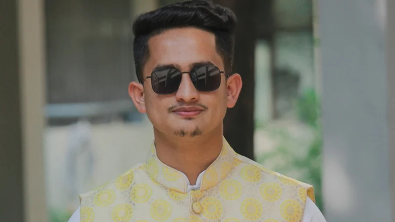 সারজিসের বিরুদ্ধে আদালত অবমাননার আবেদন সারজিসের বিরুদ্ধে আদালত অবমাননার আবেদন