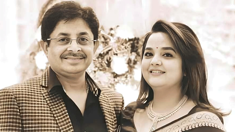 স্ত্রীসহ নৌকাডুবি, প্রাণে বাঁচলেন সৌরভ গাঙ্গুলির ভাই স্ত্রীসহ নৌকাডুবি, প্রাণে বাঁচলেন সৌরভ গাঙ্গুলির ভাই