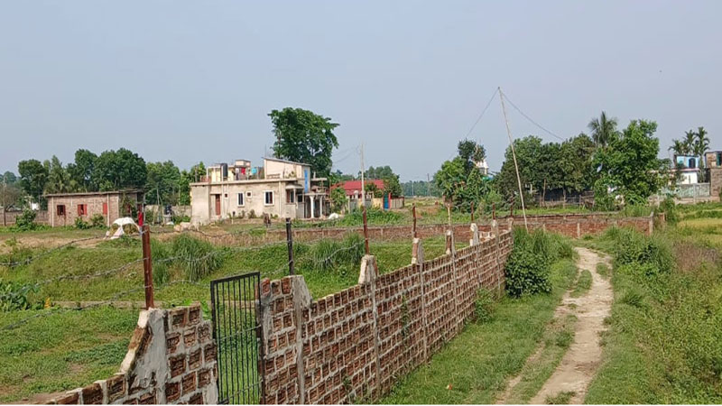 অনুমোদনহীন আবাসন স্থাপনায় ভরে যাচ্ছে হাওরের বুক অনুমোদনহীন আবাসন স্থাপনায় ভরে যাচ্ছে হাওরের বুক
