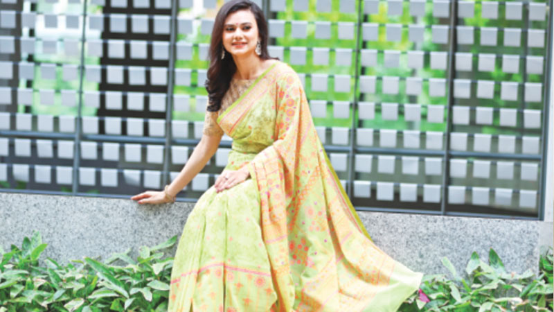 উৎসবে শাড়ি উৎসবে শাড়ি