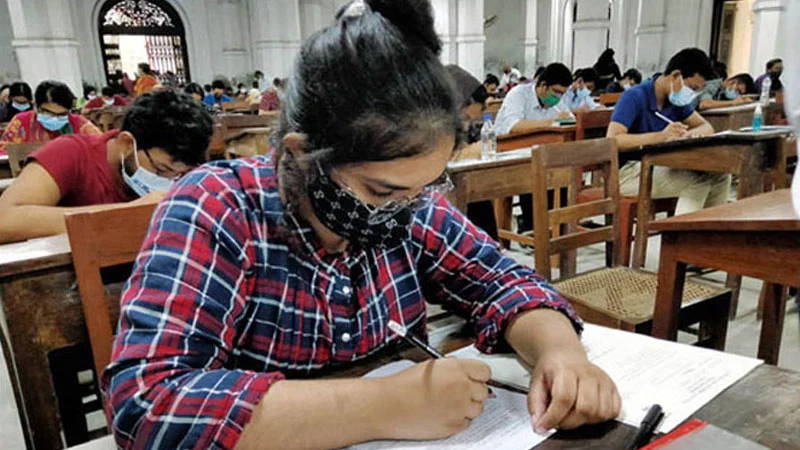 গুচ্ছভুক্ত ১৯ বিশ্ববিদ্যালয়ের ‘এ’ ইউনিটের ভর্তিপরীক্ষা শুক্রবার, সব প্রস্তুতি সম্পন্ন গুচ্ছভুক্ত ১৯ বিশ্ববিদ্যালয়ের ‘এ’ ইউনিটের ভর্তিপরীক্ষা শুক্রবার, সব প্রস্তুতি সম্পন্ন