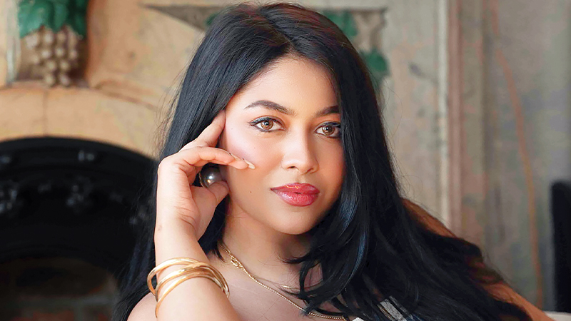 বৈয়াম পাখির পর ‘তীর’ নিয়ে এলেন জেফার বৈয়াম পাখির পর ‘তীর’ নিয়ে এলেন জেফার