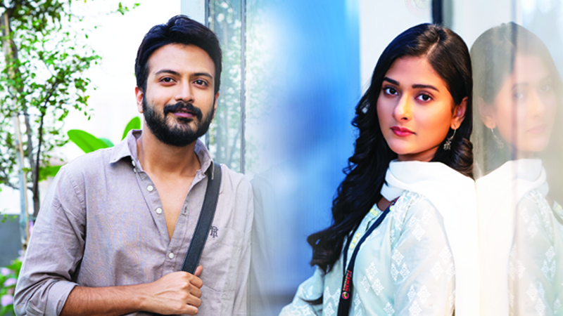 ইয়াশ-মালাইকাকে নিয়ে রাজের ‘ক্ষতিপূরণ’ ইয়াশ-মালাইকাকে নিয়ে রাজের ‘ক্ষতিপূরণ’