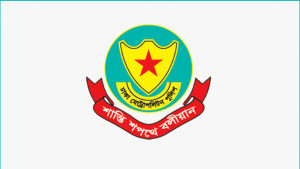 রাজধানীতে ইনচার্জ ছাড়া অন্য পুলিশ সদস্যদের মোবাইল ব্যবহার না করার নির্দেশ