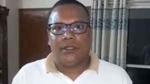 শেখ হাসিনার রায় নিয়ে পোস্ট, ঢাবির ডেপুটি রেজিস্ট্রার আটক