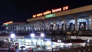 শাহজালালে পুশকার্টের ধাক্কায় ‘ভেঙে গেছে’ এয়ার ইন্ডিয়ার বিমানের চাকা