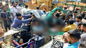ভোলাগঞ্জে পাথরবাহী ট্রাক্টর চাপায় পর্যটক নিহত, আহত ৫