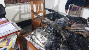 মাগুরার মহম্মদপুরে গ্রামীণ ব্যাংকে দুর্বৃত্তের আগুন
