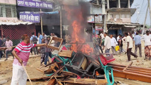 মনোনয়ন দ্বন্দ্বে বিএনপির দুপক্ষের হামলা-পাল্টা হামলা 