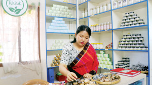 পরিশ্রম ও একাগ্রতায় রেনেসাঁর সাফল্য