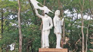 শাবিপ্রবিতে এক বছরেও সংস্কার হয়নি মুক্তিযুদ্ধের ভাস্কর্য