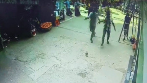 পুরান ঢাকায় ন্যাশনাল মেডিকেলের সামনে গুলি, নিহত ১