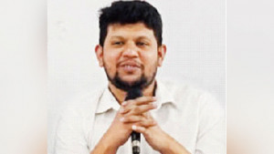 অপতথ্যের বিরুদ্ধে  গণমাধ্যমকে শক্ত  অবস্থান নিতে হবে