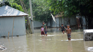উত্তরাঞ্চলে পানিবন্দি হাজারও মানুষ