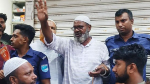 স্ত্রীর জানাজায় যুবলীগ নেতা বললেন, জেলখানা আমার জন্য নেয়ামত