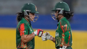 দক্ষিণ আফ্রিকার বিপক্ষে টস জিতে ব্যাটিংয়ে বাংলাদেশ