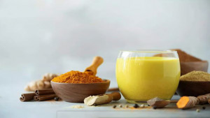 হলুদ দুধ কখন পান করা উচিত? 