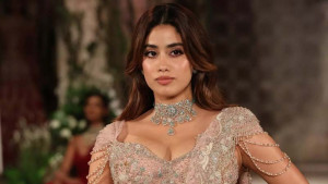 তবে কি জাহ্নবীর প্রেমের গুঞ্জন সত্যি হচ্ছে