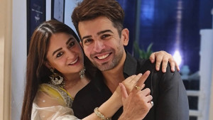 ভালোবেসে বিয়ে, কেন ভাঙছে জয়-মাহির ১৫ বছরের সংসার