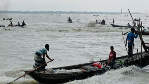 ফের জেলেদের হামলার শিকার অভিযানকারী দল, গুলিবর্ষণ