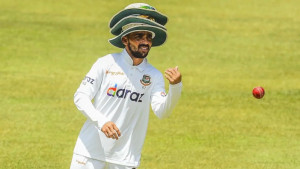 টেস্টের নেতৃত্বে মুমিনুলের না