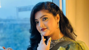 শ্রোতাদের কথা ভেবেই ভিন্ন ভিন্ন ঘরানার গান গাইছি: সালমা