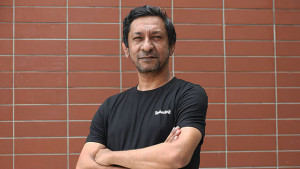 নাগরিক কোলাহলের কবি