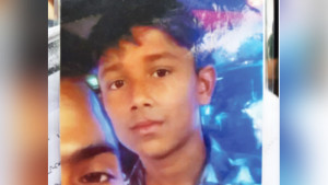 বেতন পাওয়ার আগেই কিশোর আলিম অঙ্গার