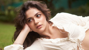 ‘সাইয়ারা’ সাফল্যের পর প্রতিবাদী নারী হয়ে ফিরছেন অনীত