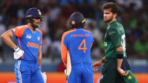 অভিষেকের তাপ নাকি শাহিনের তেজ